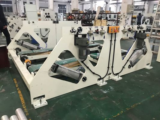 380V Toiletpapier die van het snijmachine het Automatische Jumbobroodje Machine maken